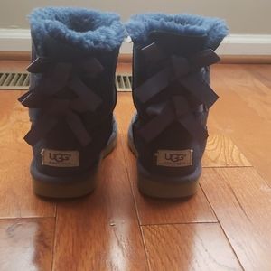 Uggs Kids Bailey Bows( Gently Used)